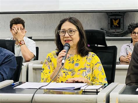 Luiza Ribeiro promove audiência pública para discutir a Política