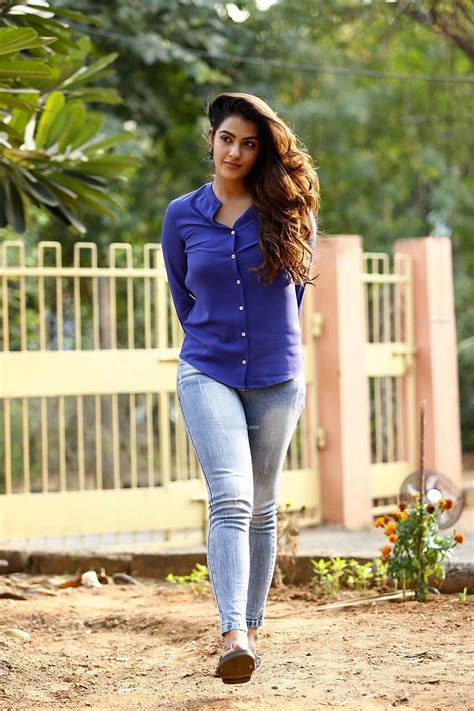 Kavya Thapar Latest Glamorous In Blue Jeans Hd Phone Wallpaper Pxfuel