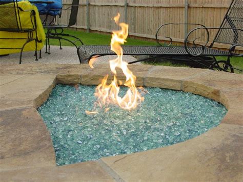 DIY Outdoor Fireplace (6373)