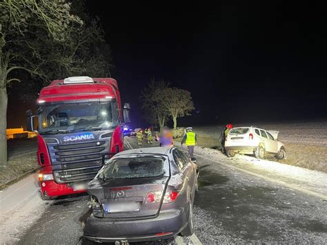 Wypadek Mi Dzy Lesznem A Karolewkiem Karambol Czterech Aut Na S Ko O