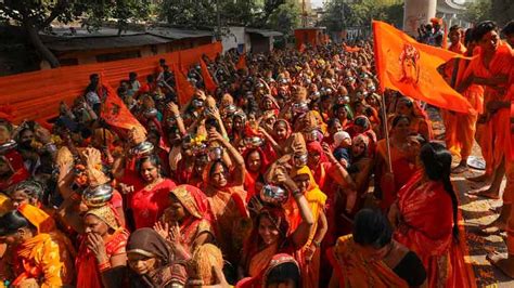 Ayodhya Ram Mandir అయోధ్య రామయ్య దర్శనానికి పోటెత్తిన భక్తులు వీడియో Namasthe Telangana