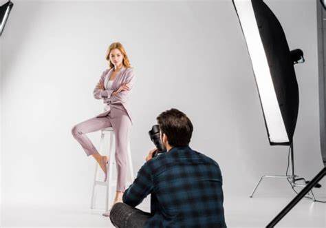 How to Use a Reflector for Professional Photography