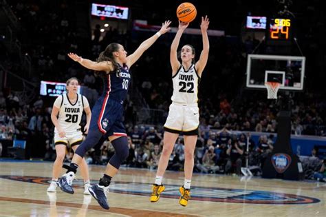 NCAA Tournament: Iowa women rally past UConn in Final Four