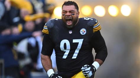 Steelers Cam Heyward Nears Return Star Dt Back Practicing As Team