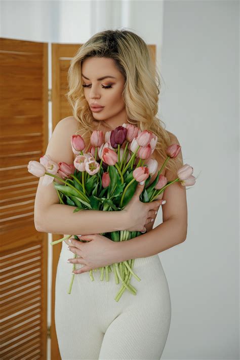 Gorgeous Eugenia Y O From Odessa With Blonde Hair Id Ladadate