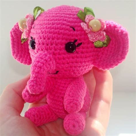 Free crochet elephant pattern - Amigurumi Today