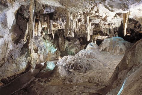 Guided Tour Of The Grottes De Betharram