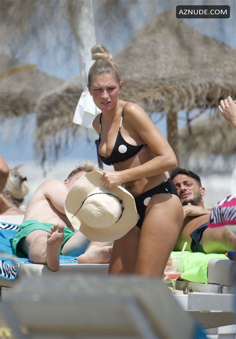 Zara Mcdermott Shows Off Her Sensational Bikini Body As She Chills In A Hotel Pool In Marbella