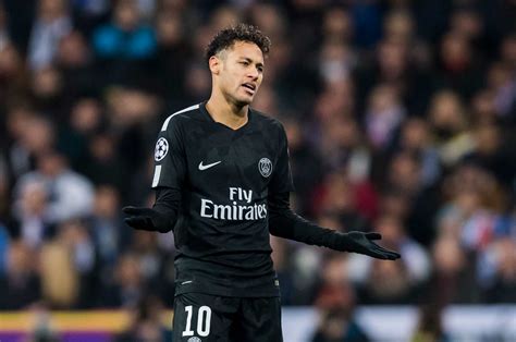 The Best Kits From 50 Years Of Psg Soccerbible