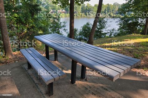 Handicap Accessible Picnic Table Stock Photo - Download Image Now - Accessibility for Persons ...