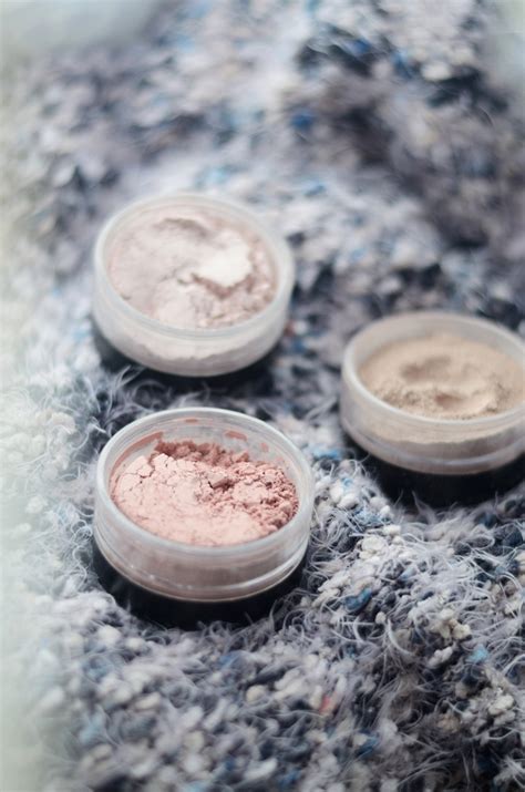 Idealne R E Dla Bladej Cery Annabelle Minerals R E Mineralne Rose Romantic Nude Ewa