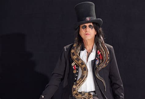 Blabbermouth Net On Twitter Alice Cooper Releases New Single White