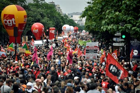 Milhares De Manifestantes Voltam A Protestar Na Fran A Contra Reforma