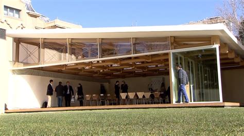 Shigeru Ban Inaugura Edificio Con Más De 173 Tubos De Papel Youtube