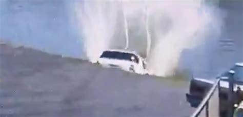 Video Shows Suv Plunge Into River Before Witness Rescues The 2 Occupants