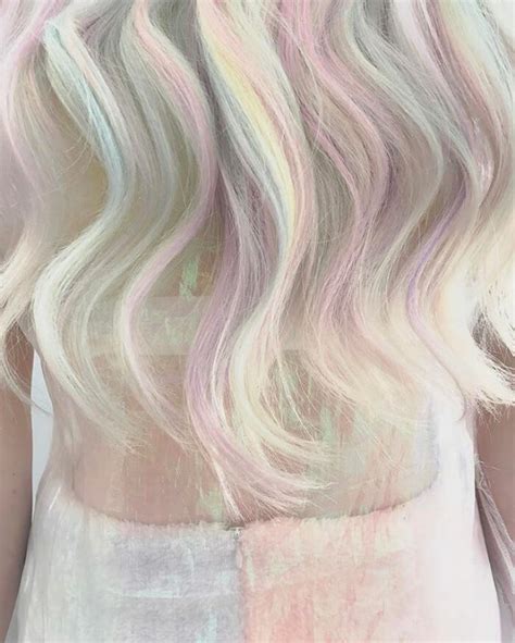 36 Beautiful Holographic Hair Trend Pictures That Are So Stunning You Cant Look Too Long At Them