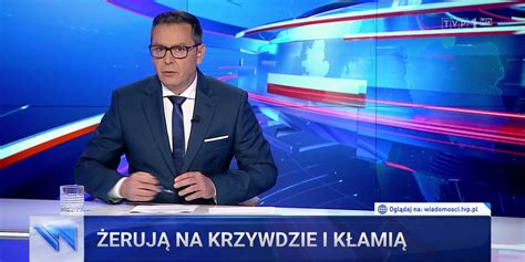 Tyle Zarabiaj Holecka I Adamczyk Z Tvp Gwiazdy Stacji S Milionerami