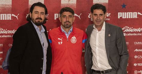 Cronología de la salida de Veljko Paunovic de Chivas quiso quedarse y