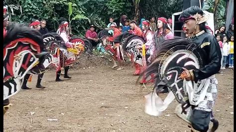 Seni Tari Ebeg Kuda Lumping Banyumasan Turonggo Sekar Asih Joged