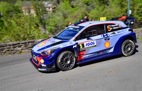 WRC Thierry Neuville Hyundai Remporte Le Tour De Corse