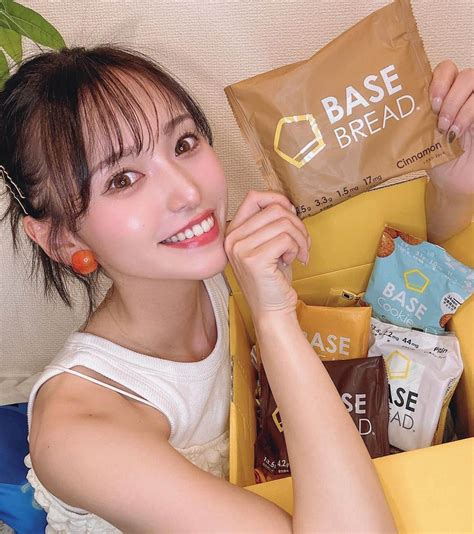 引地裕美さんのインスタグラム写真 引地裕美instagram「コンビニでみかけて気になっていた Basefoodtokyo 🍞