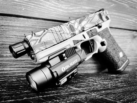 OLIGHT Baldr PRO Review: 1350 Lumen Tactical Pistol Light | The Gear Bunker