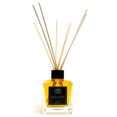 Geranium & Rose Aromatherapy Oil Reed Diffuser