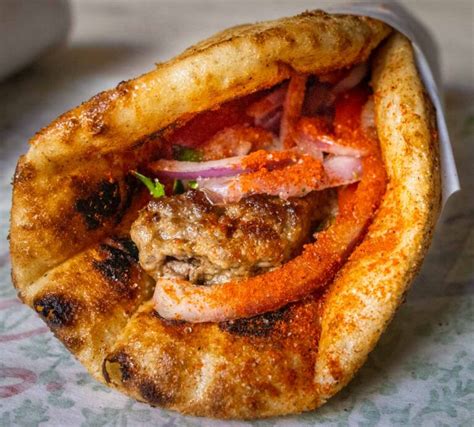 Athens Souvlaki Guide: 10 Best Shops