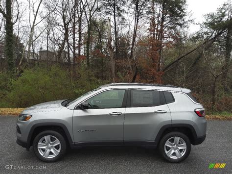 Billet Silver Metallic Jeep Compass Latitude X Photo