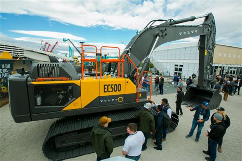 Volvo Ces Powerful New Ec T Excavator Boosts Safety And