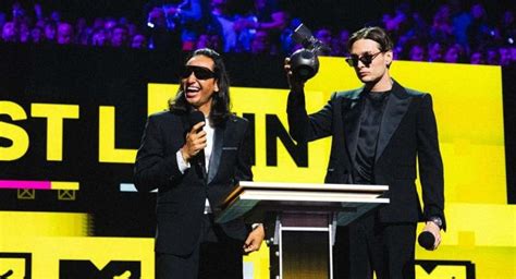 Peso Pluma Triunfa Como Mejor Artista Latino En Los MTV Emas 2024