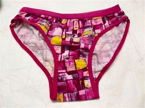 Bikini Ladies Pink Printed Cotton Panty At Best Price In Ahmedabad Id 27145762412