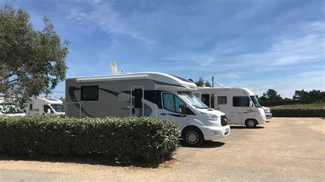 Laire de camping car du CaravanÎle à Noirmoutier Van Life Magazine