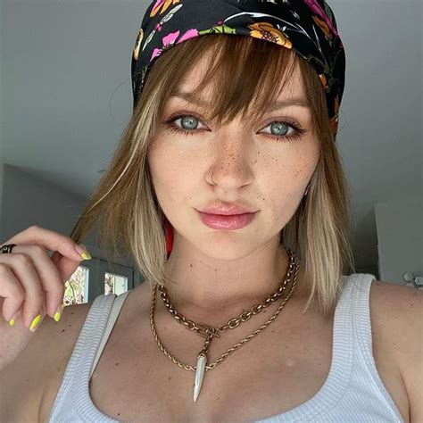 PeachJars (Instagram Star) Wiki, Bio, Age, Height, Weight, Dating, Early Life, Net Worth, Career ...