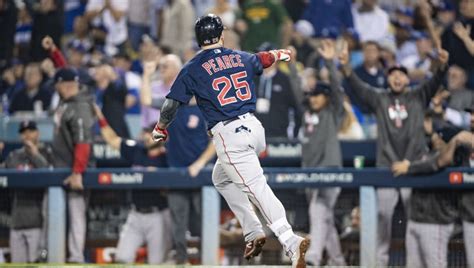 Red Sox Reportedly Sign World Series Mvp Steve Pearce 12up