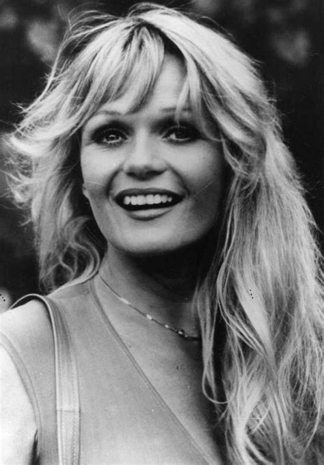 Valerie Perrine Academy Award Nominee In 1974 Got The Look New Look