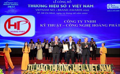 Công ty TNHH Kỹ Thuật Công Nghệ Hoàng Phát vinh dự nhận giải thưởng