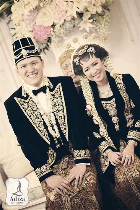 Baju Kawin Gold Dan Suit Hitam Gwendolyntaroochoa