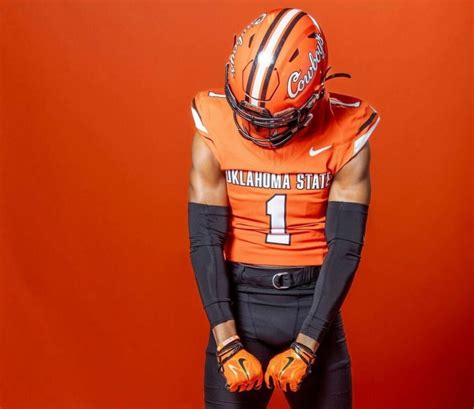 Virginia Tech Transfer Wide Receiver Da Wain Lofton Commits To Oklahoma State Pistols Firing