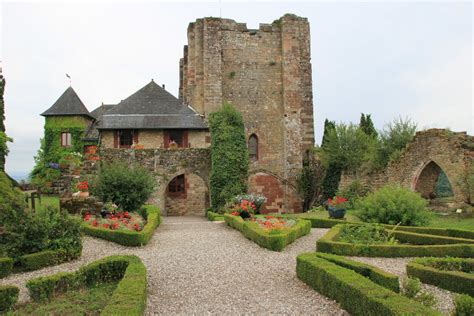 Chateau De Turenne Ouvert Au Public Visites Voir Le Site