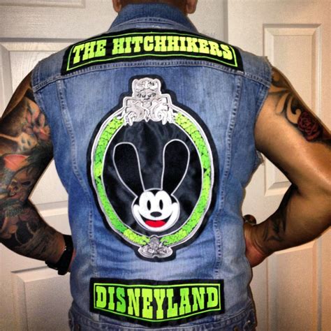 Pin By Betsey Crockett Lassiter On Disney Gangz Disneyland Disney