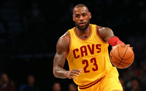 Lebron James Named Ap Male Athlete Of The Year Waka 8