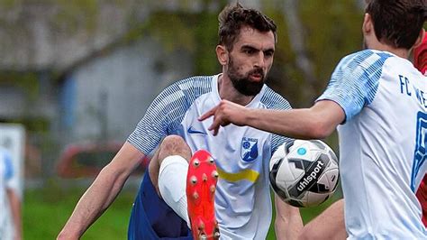 Fc Weizen Siegt Mit Gegen Den Fc Dachsberg S Dkurier