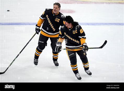 Former Pittsburgh Penguins Player Jaromir Jagr Rear Skates In Warm