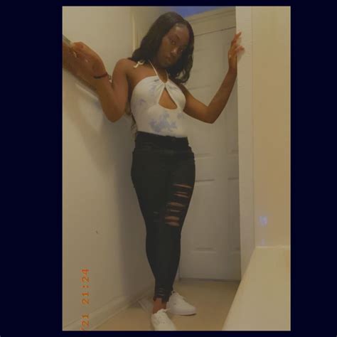 Shanell - Just updating my “this her” picture 🥰🥰 | Facebook