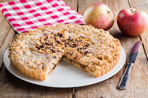 SBRICIOLATA DI MELE Torta Di Pasta Frolla Con Ripieno Dolce E Cremoso