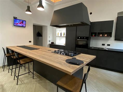 CUCINE CON PARQUET COME ARREDARLE EDOMIA