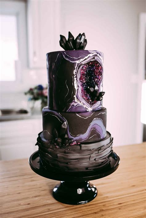 30 Beautiful Geode Cakes And How To Make Your Own