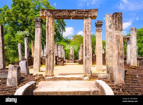 Asia Sri Lanka Polonnaruwa Atadage Dalada Maligaya At The Dalada Maluwa