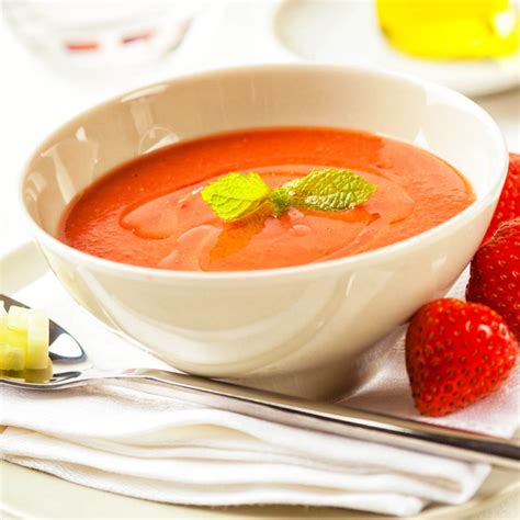 Gazpacho De Fresas Receta De Sopa Refrescante Con Fruta